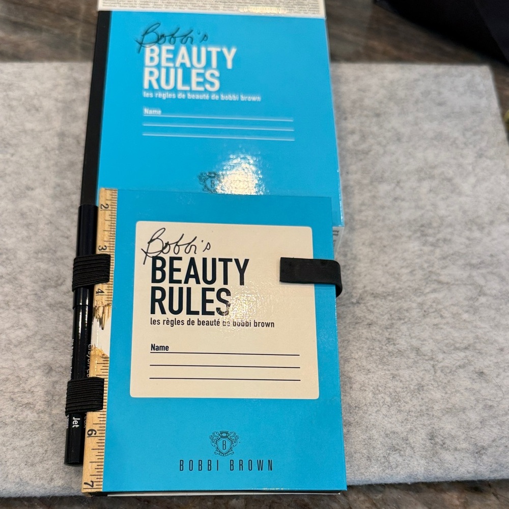 Bobbi Brown Beauty Rules Set - Bold Blue New
